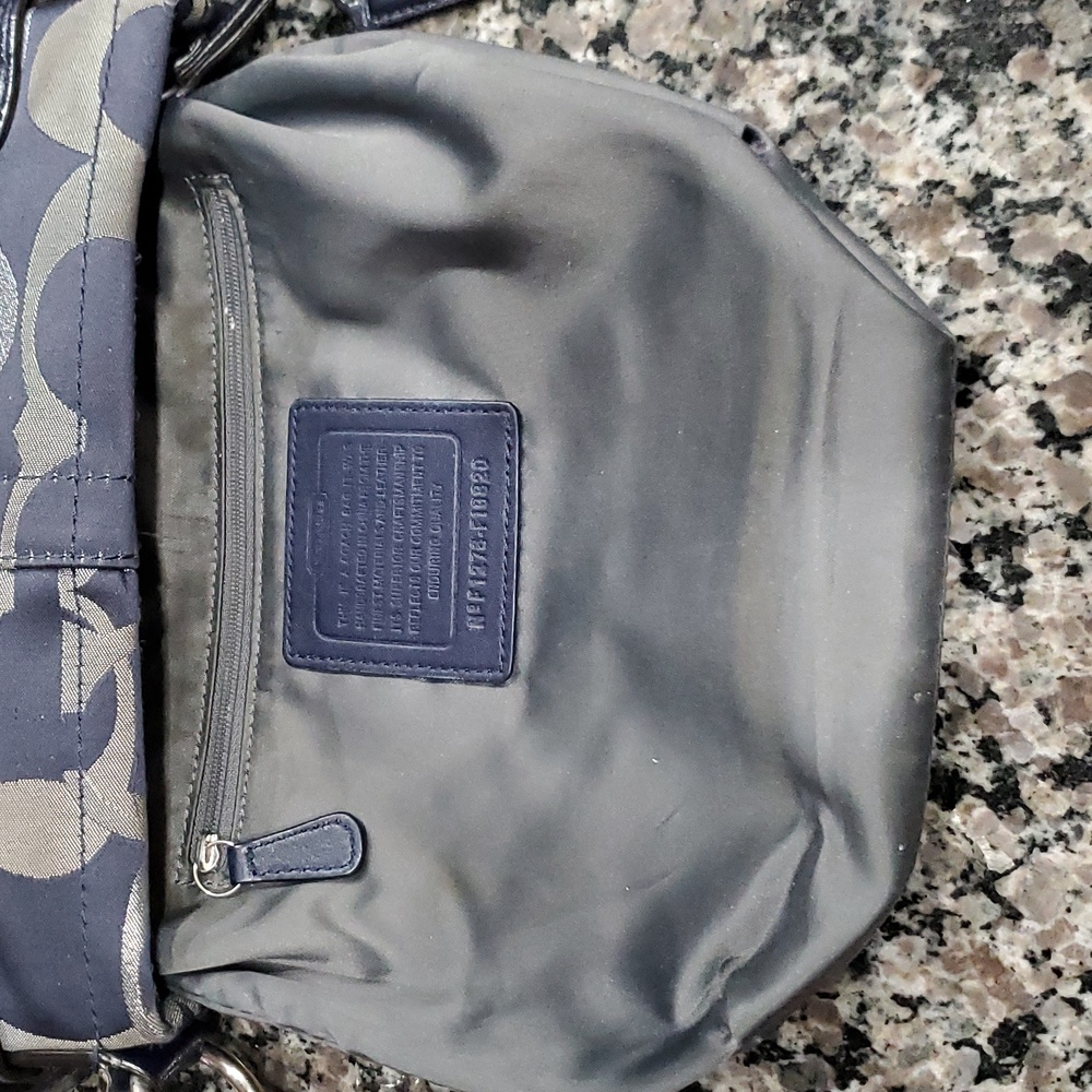 Coach Handbag 👜 - Picture 15 of 15
